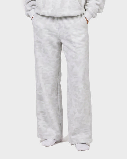 Minimalist Straight-Leg Stretch Sweatpants